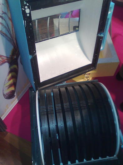 Imagine1110 - ApiMondia