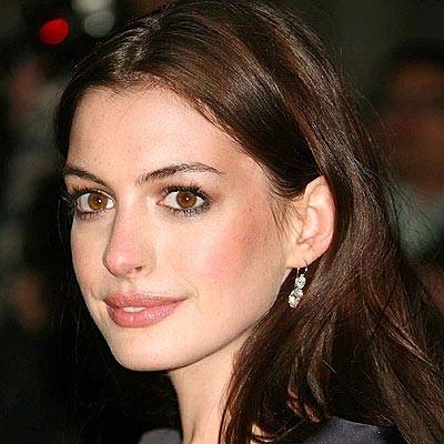 anne_hathaway2_400 - Anne Hathaway