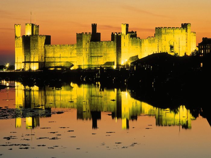 Caernarfon Castle, Wales, United Kingdom - CASTELE