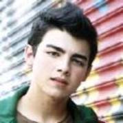 9e7a766aba4895de - joe jonas