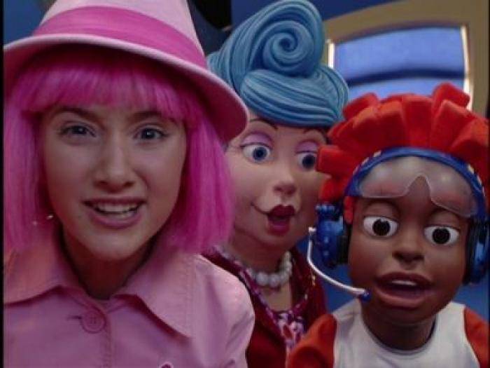 WGFZQNGOENMAVGEOFNI - Stefania Lazy Town
