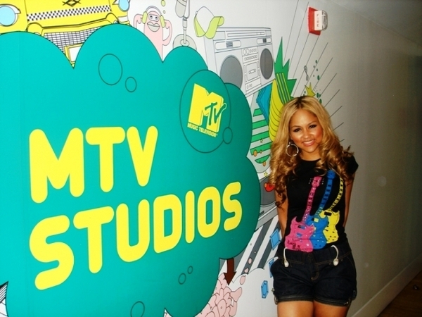 KAT_DELUNA_46b8d89c19210