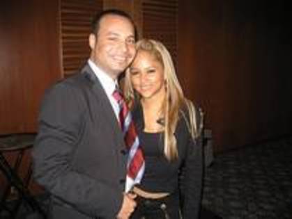 YYNPBOKRRKDYETSIOBL - kat deluna