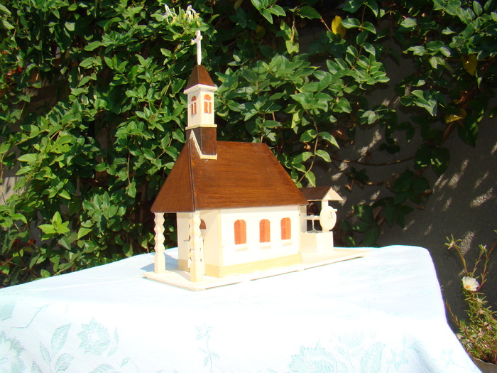 Biserica ortodoxa de la munte - Artizanat din lemn