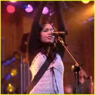 FXIBKWCZQIEUWJUVKUF - vanessa