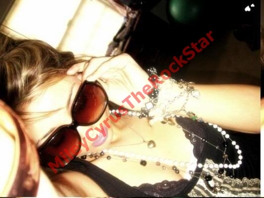 MileyCyrusTheRockStar - Poze super rare