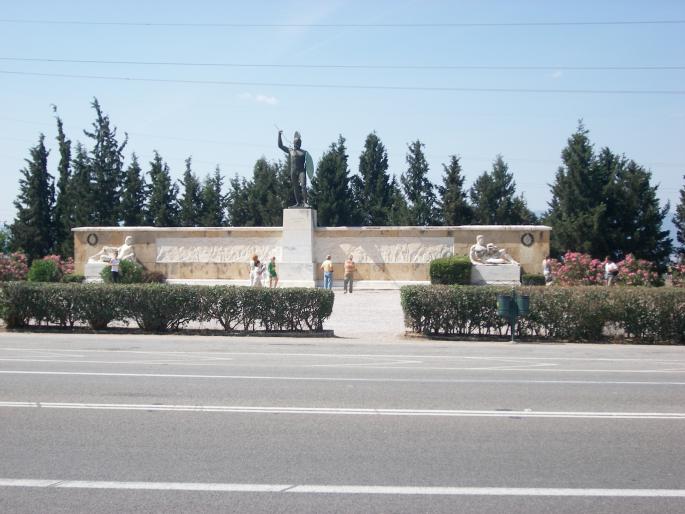 Grecia-Monumentul lui Leonida de la Termopile - Excursii 2008