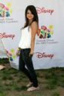 fan 7 selena