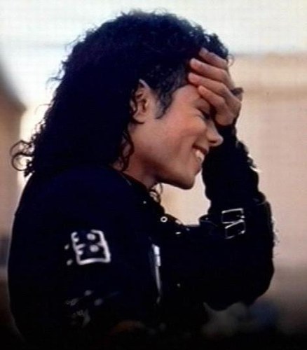 QDEGLKHAVBTLJMYJGKD - Poze Michael Jackson Bad