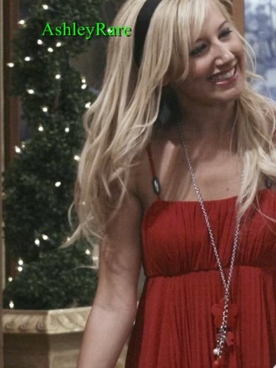 ZQWBDGBPJYZUNTWOAJZ - Ashley Tisdale