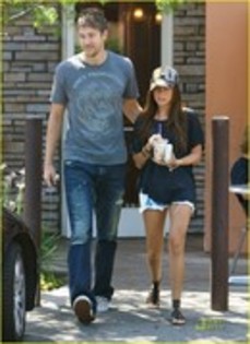 QXWAYCXPVSBRIZXFOWE - ASHLEY TISDALE SI SCOOT SPEER COFEE BEAN COUPLE