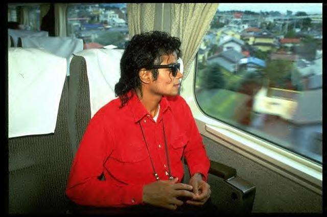 NMSUFQDEEFQEOUJSVHB - Cele mai mijto poze Michael Jackson