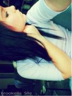 m_eea7ebca8d33411b86284ac085ef4d57 - brokelle bones