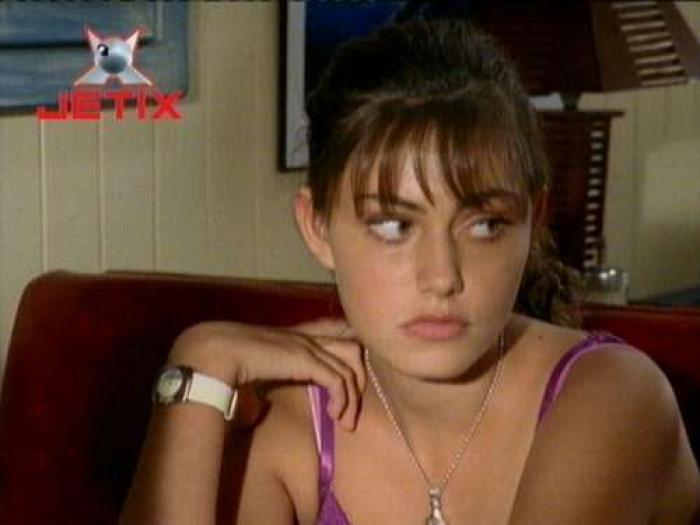 FTZUBIKIGYQFTJJLHCV - Cleo