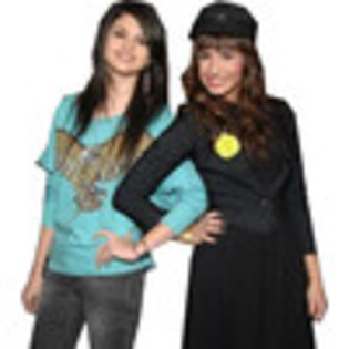 img-thing - poze selena si demi