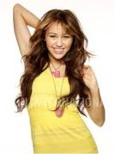 AEIOHFMZIRJBZXUBDHR - Miley photoshoot2