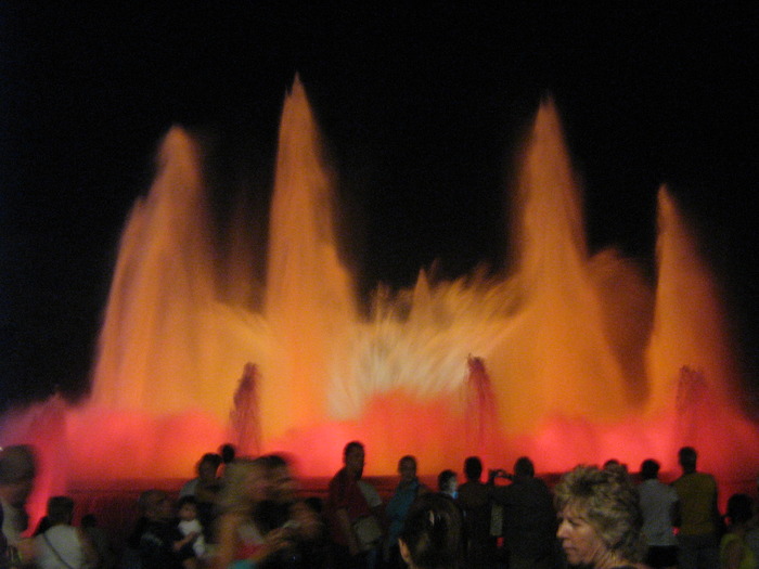 75 Barcelona Magic Fountain