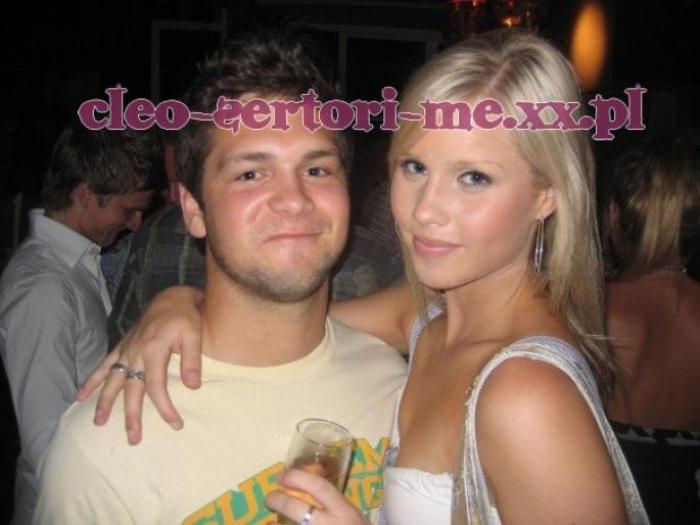 BHAHHTKYFOUPOORMYHC - h2o in  realitate