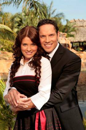 Alejandra Lazcano y Jorge Reyes - Telenovela Valeria