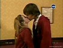 brenda-asnicar_dot_net-patitofeo2-caps-randomset11-0446 - brenda anicar