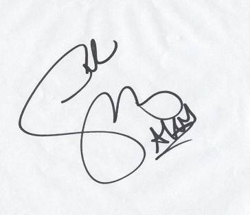 SelenaAutograph2 - Selena Gomez Autograph