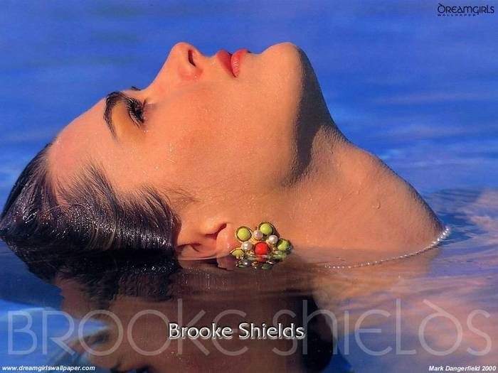 BRH12 - Brooke Shields