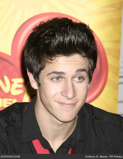 david-henrie-wizards-of-waverly-place-cast-visits-the-world-of-disney-store-in-new-york-on-september - wizards of waverley place