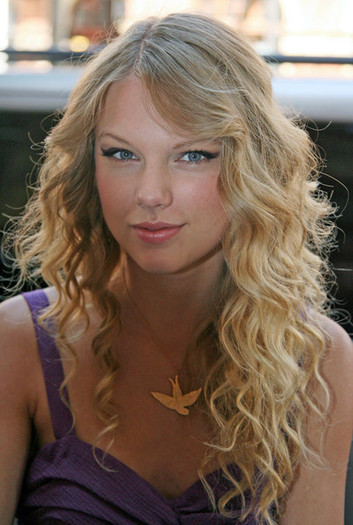 Taylor+s+purple+hit+BD6vGrr_7jil