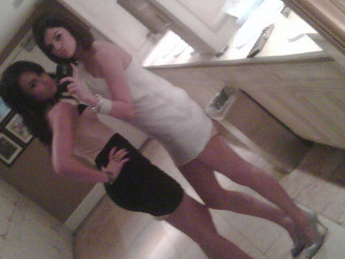 GWONDLAUJVHJPGNRUYP - demi shi selena