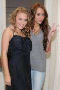 LNCJFMUCVCBHQCKHFEA - Miley and Emily