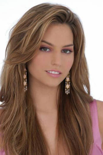 3.-Yo - club Genesis Rodriguez