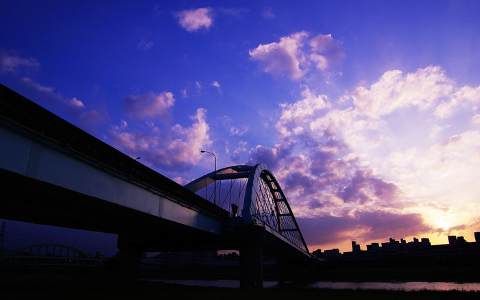 1086_macarthurno1bridgetaipei_1440x900