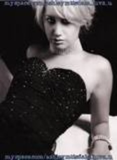 th_12000680644314245 - ASHLEY TISDALE POZE RARE