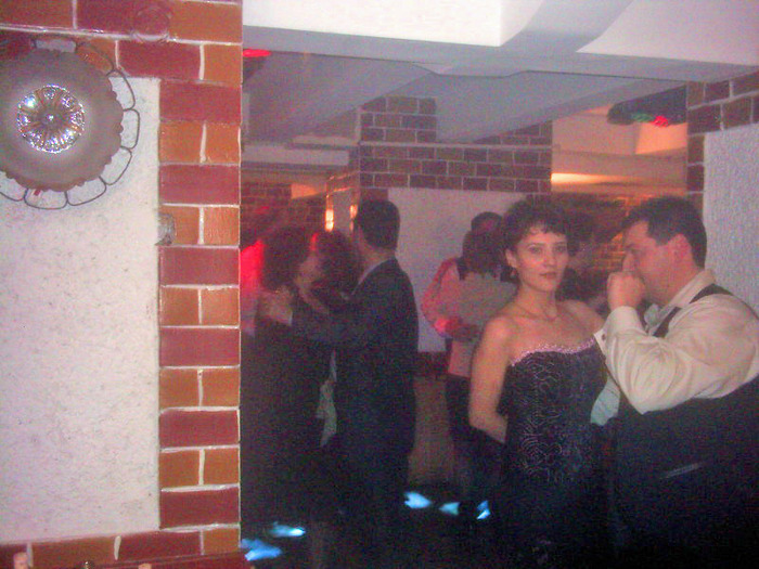 DSCI0024_edited - 2004-2005 revelion