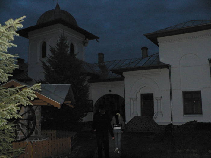 P1040330 - 2009 aprilie manastirile  cetatuia-namaesti-corbi