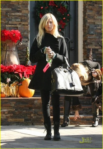 2gtb6vn - Ashley Tisdale