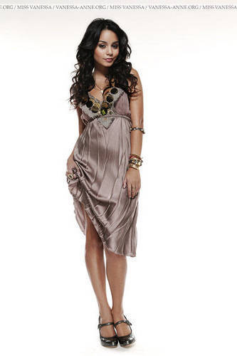 LVJMBAUCTHDTFJAYADC - Vanessa Hudgens Sedinta foto