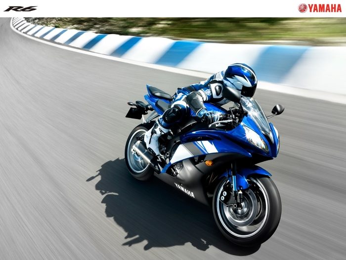 2009-Yamaha-YZF-R6-03-1600x1200_pr_tcm26-293135