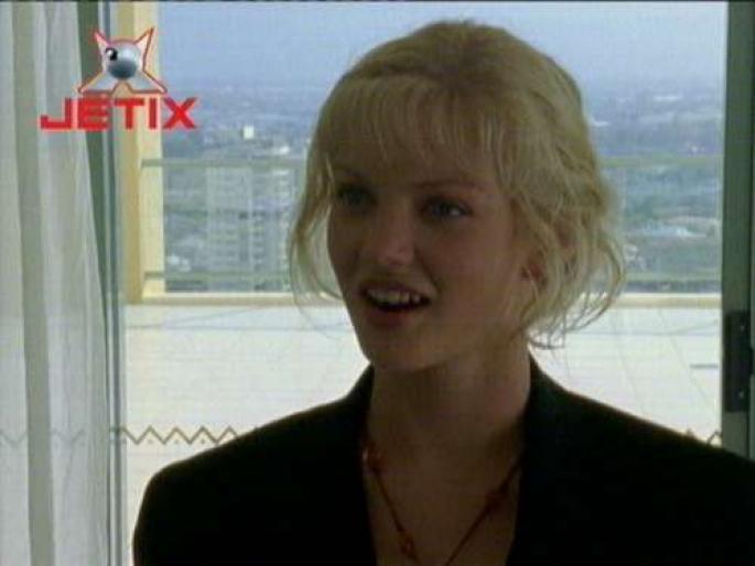 DXKNVOPYRGJYBSQIIPW[1] - cariba heine