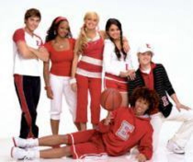 ZVTZCYHRJOHWEBSJDNR - High School Musicale