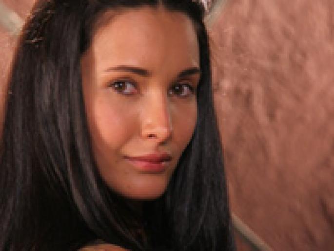 Adriana-Campos-200