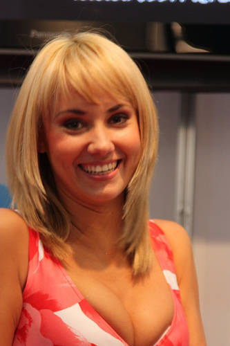 HUNFPTBEZNZBTCFZSJY - Oana si Delia