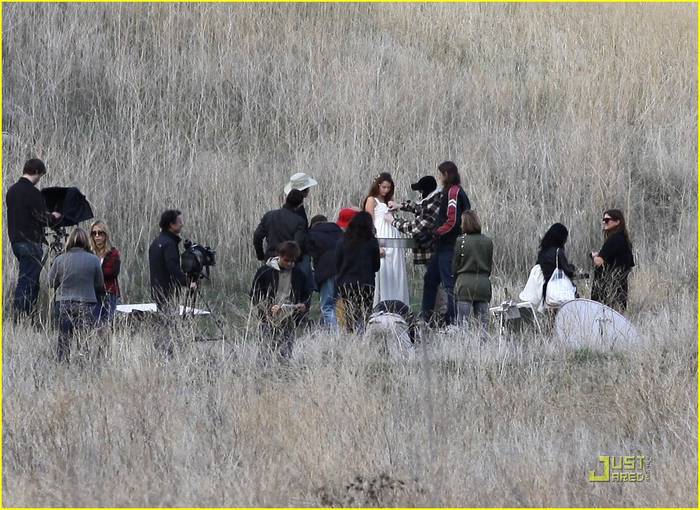 miley-cyrus-white-horse-photo-shoot-21