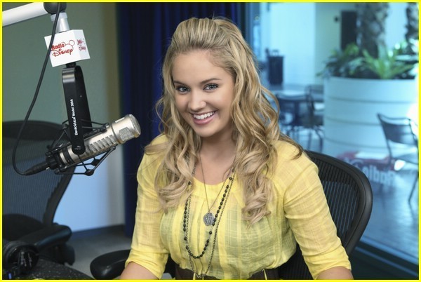 cu tiffany thornton - cu cine se potriveste - joe