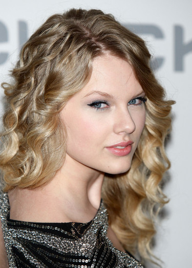 2009+GRAMMY+Salute+Icons+Clive+Davis+Arrivals+8TvSq1ZaFu4l