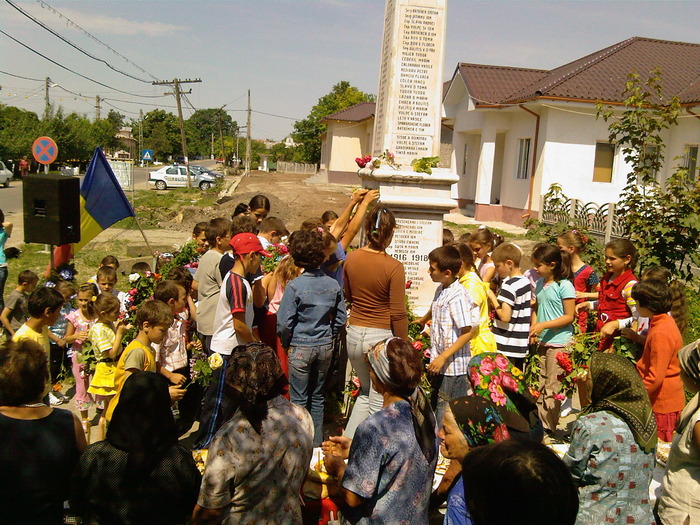 Fotografii-0085; Depunere de flori
