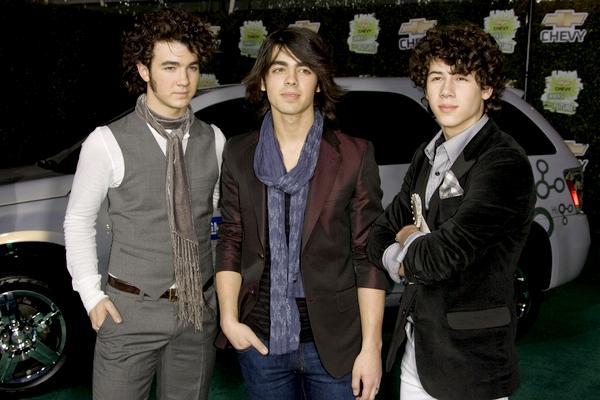 14 - Jonas Brother