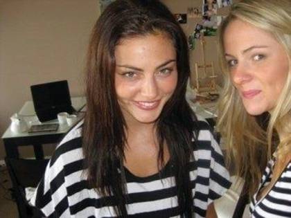 VKi6Lu608304-02 - new photos with phoebe tonkin