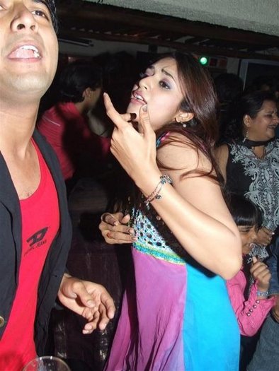 Divyanka_Sharad - Divyanka Tripathi