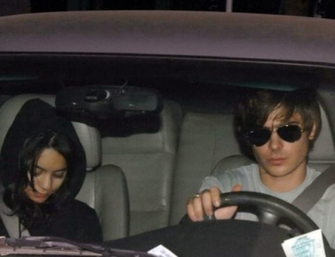 zanessa-fast-food-916-4_medium